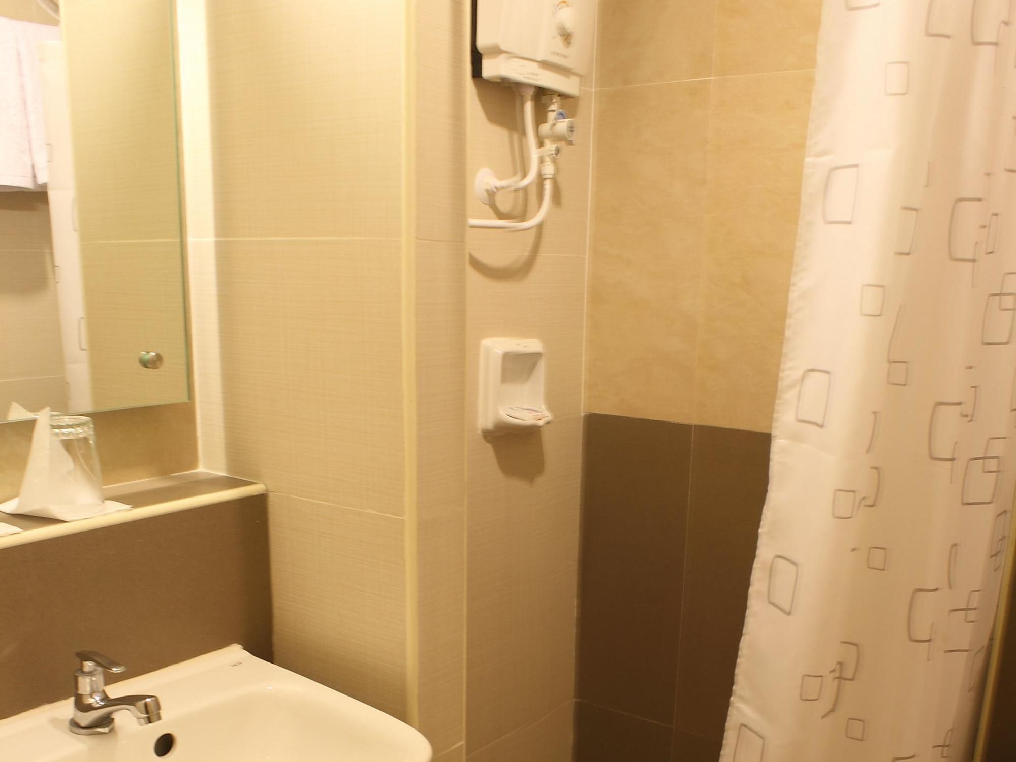 The Center Suites Cebu Dış mekan fotoğraf