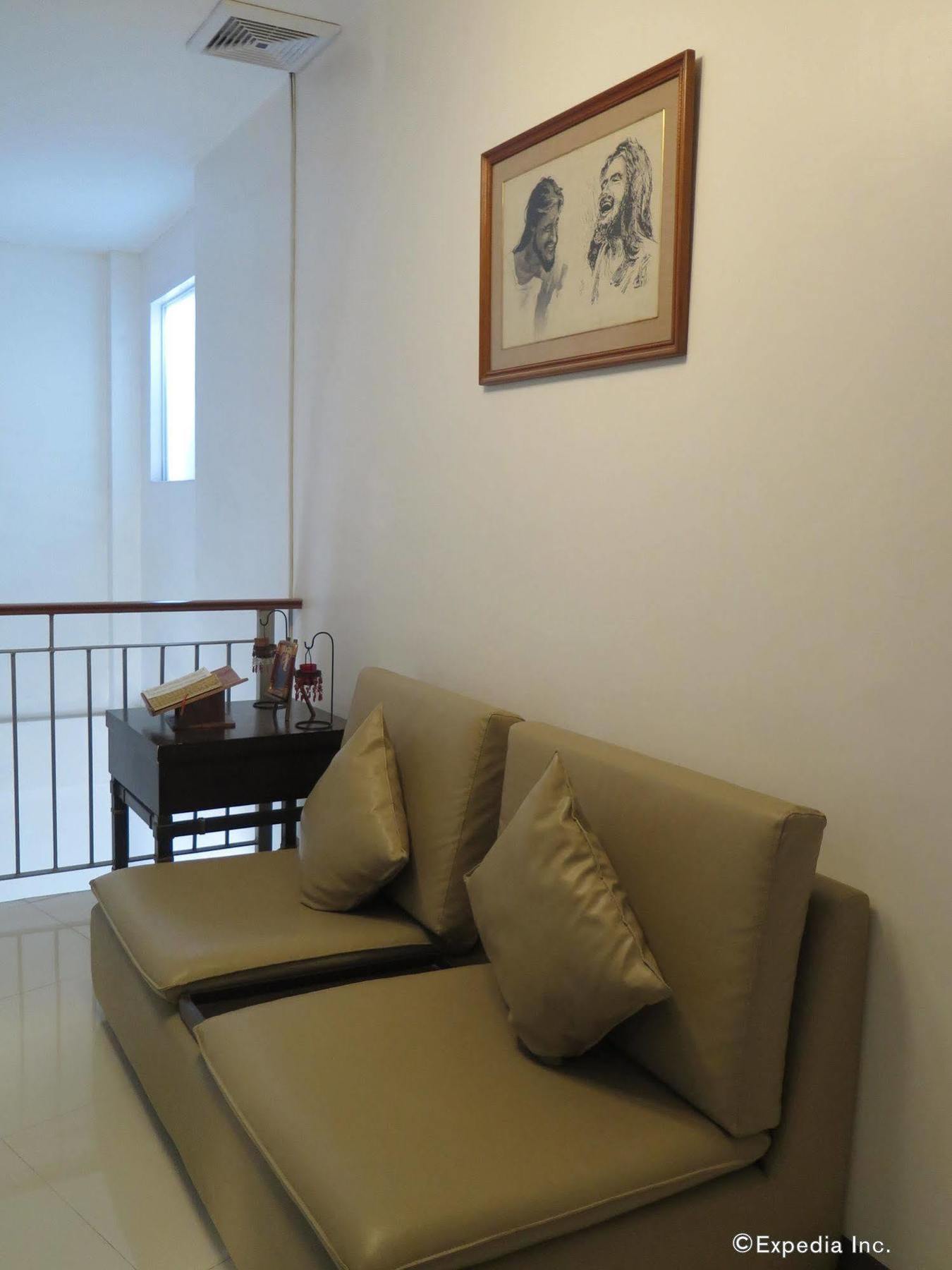 The Center Suites Cebu Dış mekan fotoğraf