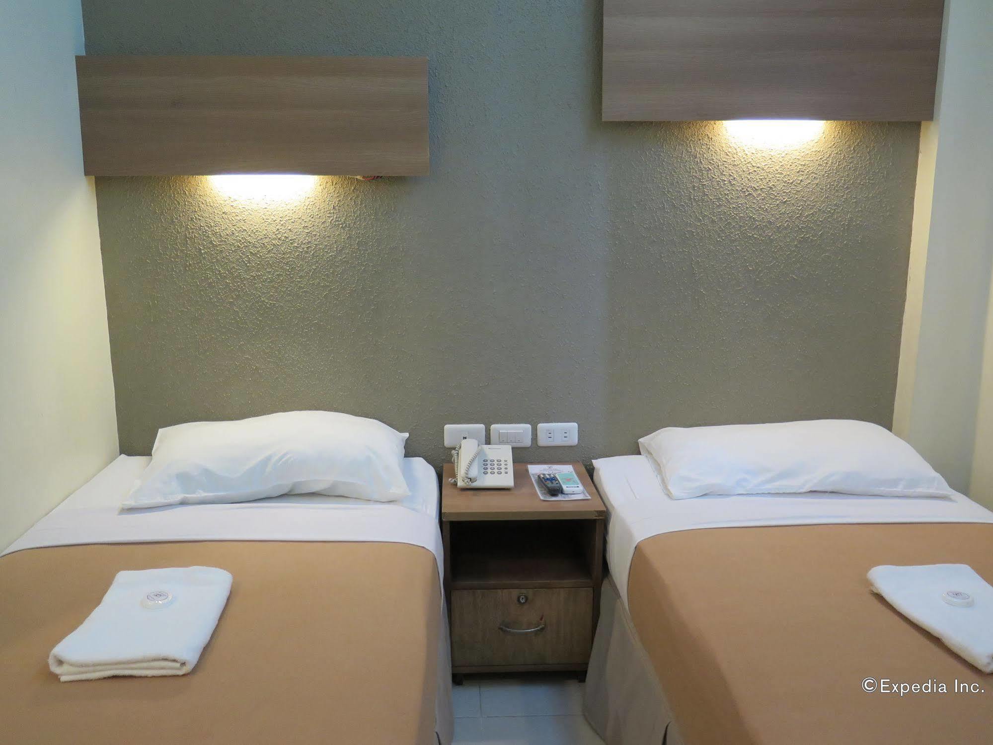 The Center Suites Cebu Dış mekan fotoğraf