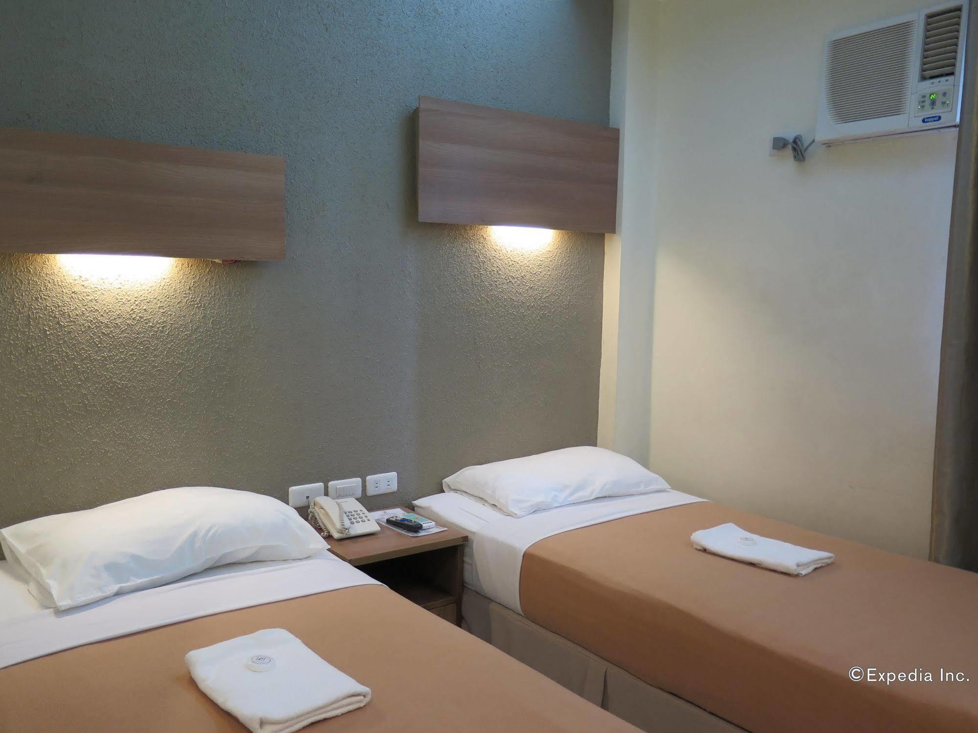 The Center Suites Cebu Dış mekan fotoğraf