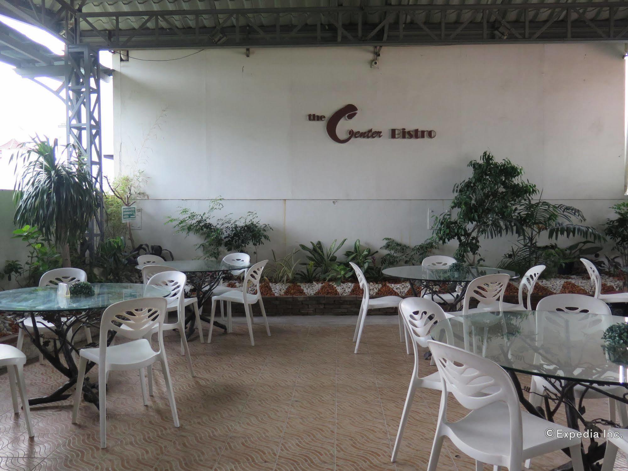 The Center Suites Cebu Dış mekan fotoğraf