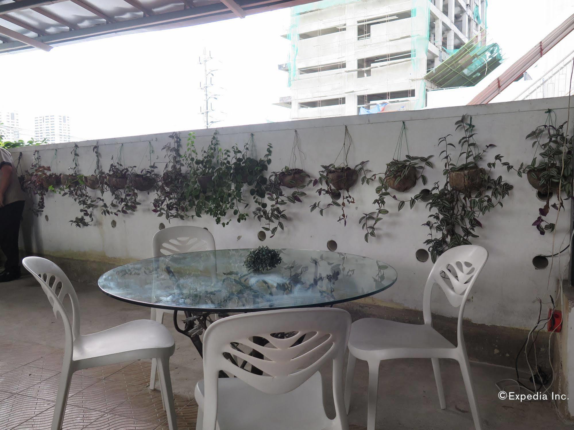 The Center Suites Cebu Dış mekan fotoğraf