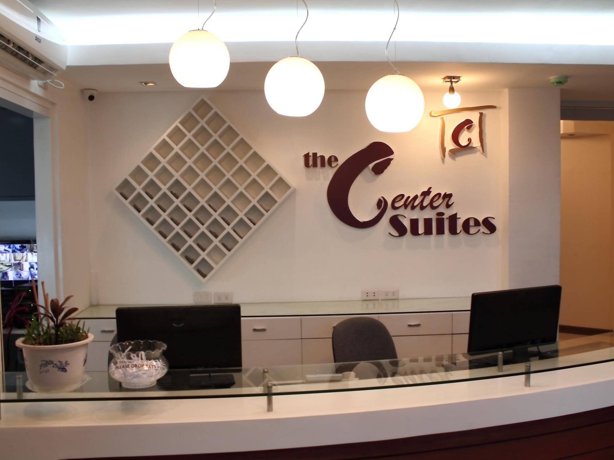 The Center Suites Cebu Dış mekan fotoğraf