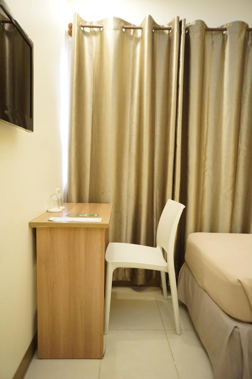 The Center Suites Cebu Dış mekan fotoğraf